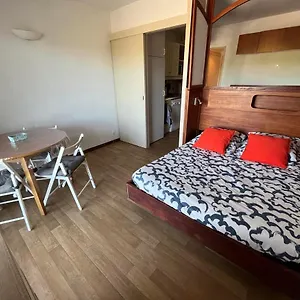  Appartement Meublé Sur Le Port De France