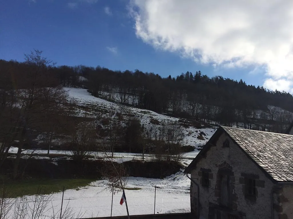 Auberge Le Cantou - Hôtel Roche Orcival